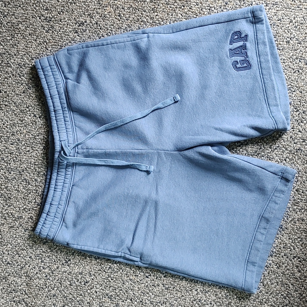 GAP logo shorts